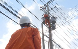 Cuộc thi clip ‘50 năm - Tỏa sáng miền Nam’: Gặp gỡ những người thợ điện 'thắp lửa' cho quê hương