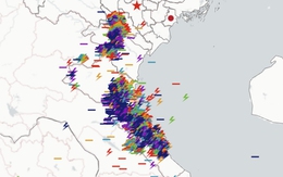 Mưa lớn kèm theo hàng nghìn cú sét đánh ở Hòa Bình và Bắc Trung Bộ