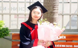 Chọn học cao đẳng để 'nhẹ gánh' cha mẹ, nữ sinh tốt nghiệp thủ khoa với điểm tuyệt đối