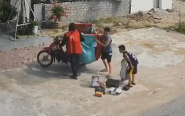 Hai bé trai khiến 'khối nghỉ hè' nở mày nở mặt