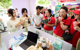 Đến Lễ hội không tiền mặt để thưởng thức cà phê yến, nghe tư vấn sử dụng điện