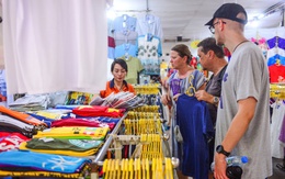 Không thể bỏ chợ