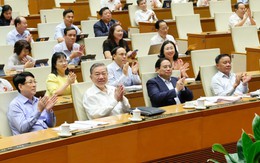 Quốc hội chính thức thông qua sửa Hiến pháp, kết thúc hoạt động cấp huyện từ 1-7