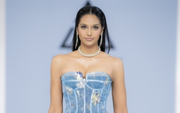 Miss Charm 2024 hoá 'nữ hoàng băng giá' cùng thiết kế của Ivan Trần