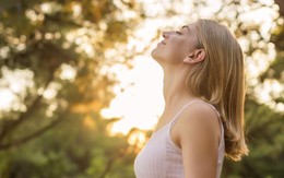 Vì sao gần như toàn bộ sự sống trên Trái đất đều hít thở oxy?