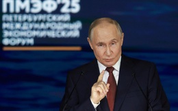 Ông Putin: Kinh tế Nga tuyệt đối không được rơi vào suy thoái