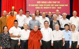 Công bố quyết định kết thúc và thành lập Ủy ban Mặt trận Tổ quốc Việt Nam TP.HCM