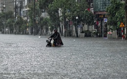 Thời tiết hôm nay 22-6: Miền Nam, miền Bắc mưa to, đề phòng lũ, sạt lở