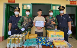 Bắt quả tang vụ vận chuyển hàng ngàn viên ma túy từ Lào vào Việt Nam