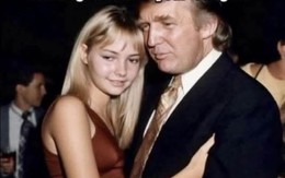 Bức ảnh ông Trump thân mật với một bé gái 13 tuổi là giả