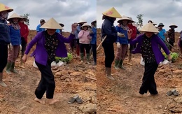 Cụ bà yêu đời nhảy chân sáo khi làm đồng