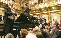 Nghệ sĩ dương cầm của tiếng cười