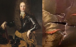 Phá hỏng bức tranh hơn 300 năm tuổi vì mải tạo dáng chụp ảnh