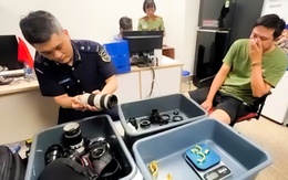 Hải quan Nội Bài phát hiện gần 2kg vàng giấu trong ống kính máy ảnh