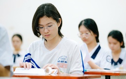 Hơn 1,1 triệu thí sinh bắt đầu thi môn văn kỳ thi tốt nghiệp THPT 2025