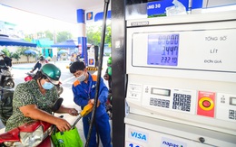 Xăng dầu tiếp tục tăng giá phiên thứ ba liên tiếp