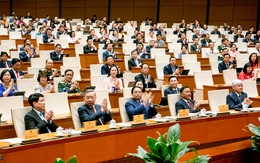 Quốc hội yêu cầu bảo đảm các điều kiện tổ chức dạy học 2 buổi/ngày, xử lý nghiêm vi phạm dạy thêm