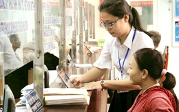 Thay 'điểm danh' nhận lương bằng làm tốt nhận thưởng trong đánh giá cán bộ, công chức