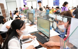 Chi tiền thuê 32 xe đưa đón cán bộ, công chức Bình Phước qua Đồng Nai làm việc