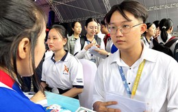 Thị trường tuyển dụng tăng, dù còn bất ổn