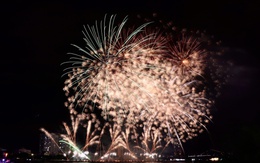 Hàn Quốc và Ý bùng nổ đêm kết thúc vòng loại lễ hội pháo hoa quốc tế Đà Nẵng