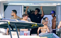 Yamal mời 8 cô gái đến du thuyền sang chảnh