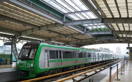 Mái nhà ga metro Cát Linh - Hà Đông bị tốc chậm sửa: Ai phải chịu trách nhiệm?