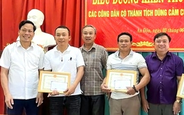 Khen thưởng 3 người cứu phụ nữ đuối nước giữa sông Thạch Hãn rồi lặng lẽ rời đi