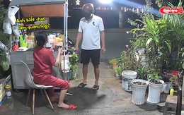 Đang chơi game thì khách tới mua trà sữa, cô gái có nước đi không ai ngờ