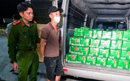 Một đêm phát hiện 3 vụ vận chuyển hàng lậu, tài xế 'bỏ của chạy lấy người'