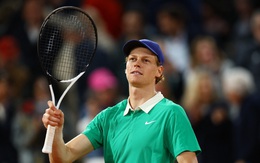 Sinner 'hạ đẹp' Djokovic ở bán kết Roland Garros 2025