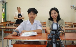 Nam sinh được giáo viên viết hộ bài thi vào lớp 10