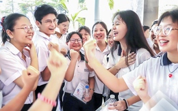 Sáng nay hơn 76.000 học sinh TP.HCM thi tuyển sinh lớp 10: Hồi hộp kỳ thi đổi mới