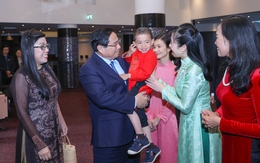 Thủ tướng mong kiều bào tại Estonia hiến kế để Việt Nam đạt mục tiêu tăng trưởng