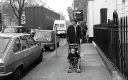 Bức ảnh rất hiếm về thời điểm Công nương Diana làm bảo mẫu