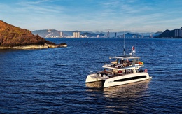 Ngắm vịnh Nha Trang từ du thuyền không còn xa xỉ, khách Việt chuộng