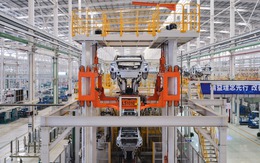 Bên trong nhà máy xe điện Trung Quốc: Đẹp 'lạnh lùng' và vắng bóng con người