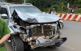 Tạm giữ tài xế xe bán tải tông liên hoàn rồi rời hiện trường