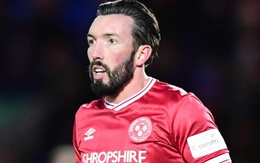 Cầu thủ Anh bị cấm thi đấu 3,5 năm vì cá độ 6.397 lần