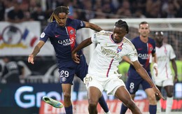 Lyon thoát rớt hạng một cách ngoạn mục nhờ PSG 'nghĩa hiệp'