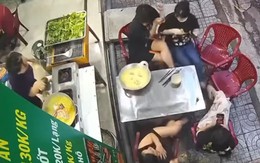 'Thượng đế' hú hồn khi quán bánh xèo phục vụ theo phong cách Omakase