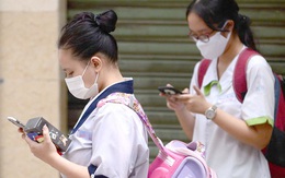 Tôi cấm học sinh dùng điện thoại trong giờ học, thực hiện rất khó khăn