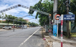 Dân phản ánh địa phương cho doanh nghiệp 'biến đường thành hội chợ'