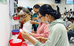 Kê đơn thuốc 2-3 tháng/lần: Nhiều bệnh nhân mãn tính nói chỉ được cấp thuốc như cũ