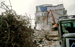 Cận cảnh những công đoạn cuối cùng phá dỡ tòa nhà Hàm cá mập