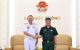 Thượng tướng Nguyễn Văn Hiền tiếp Tư lệnh Hải quân Hoàng gia Thái Lan