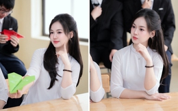 Ngắm loạt ảnh kỷ yếu xinh ơi là xinh của thủ khoa khối A00