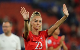 Nữ cầu thủ được bảo vệ nghiêm ngặt ở Euro 2025 vì 'quá nóng bỏng'