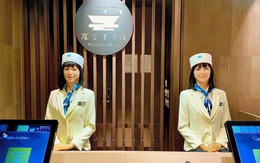 Robot lễ tân khiến du khách 'hú hồn hú vía'