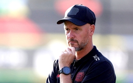 Màn ra mắt thảm họa của HLV Erik Ten Hag